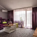 Отель Enira Велинград